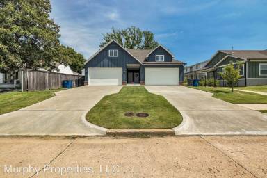 Main picture of 1935 S Jamestown Ave