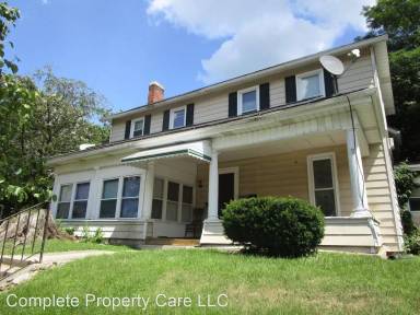 Main picture of 408 N High St
