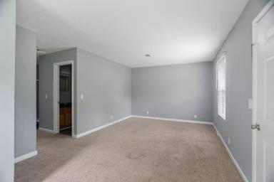 Main picture of 702 Calista Rd