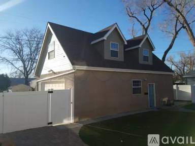 Main picture of 2927 High St