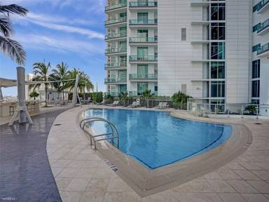 Main picture of 900 Biscayne Bay Condos