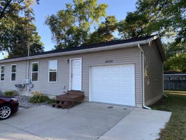Main picture of 4000 N Saginaw Rd