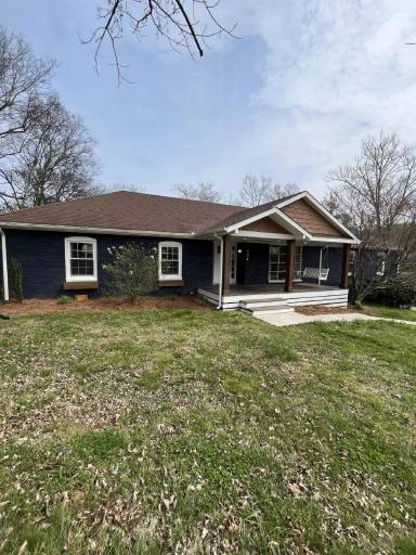 Main picture of 504 Holly Hill Ct