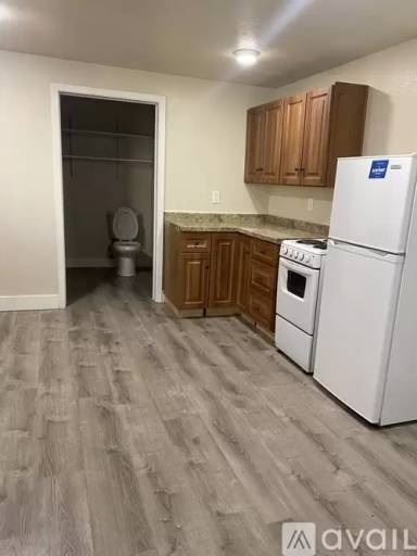 Main picture of 5778 Dixon Ave W