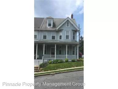 Main picture of 936 McCartney St