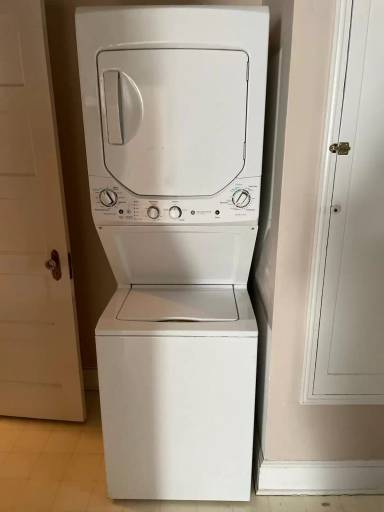 Main picture of 159 E Wine St