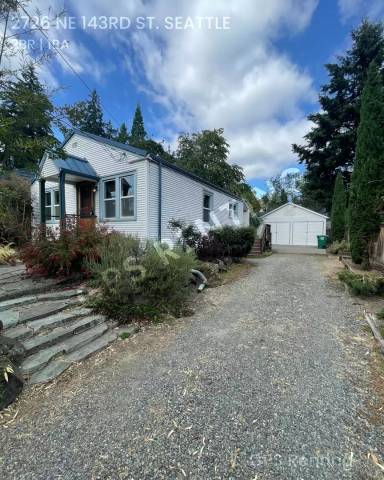 Main picture of 2726 NE 143rd St