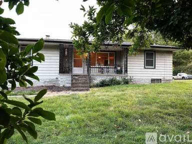 Main picture of 2805 NE 56th Ter