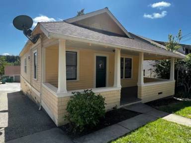 Main picture of 225 S Church St
