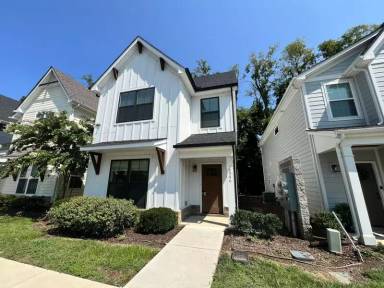 Main picture of 6046 Ivory Ln