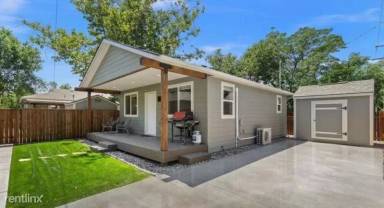 Main picture of 2914 W Madison Ave