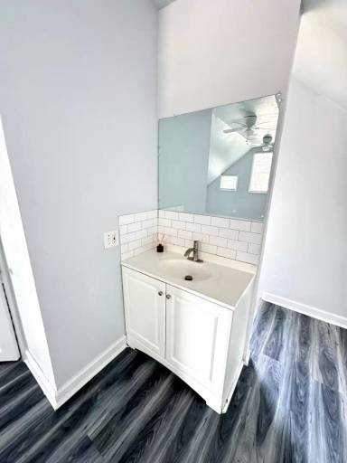 Main picture of 1419 10th St W