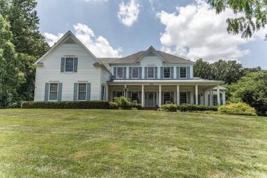 Main picture of 5090 Hazel Ferguson Dr