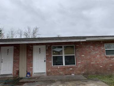 Main picture of 405 Oleander Dr