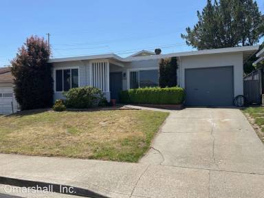 Main picture of 707 Cedar Ave