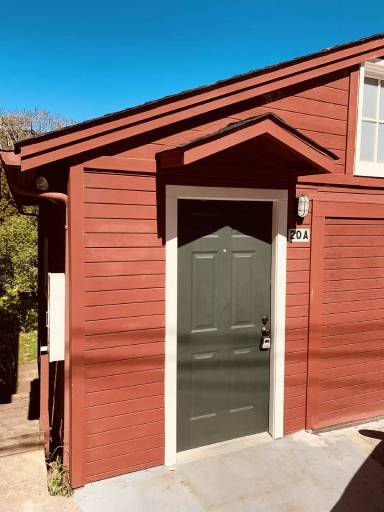 Main picture of 22 Crescent Ave