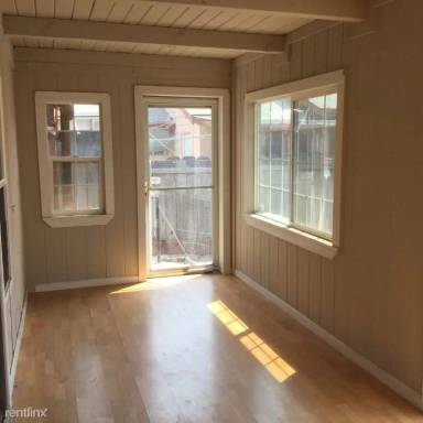 Main picture of 316 1/2 S Veach Ave