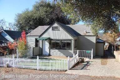Main picture of 18476 Madrone St