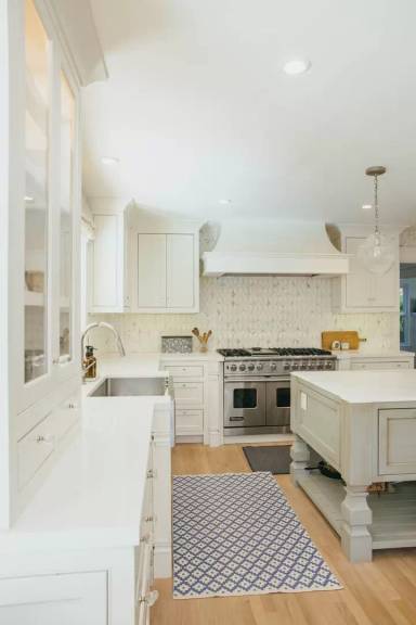 Main picture of 2060 Longden Cir