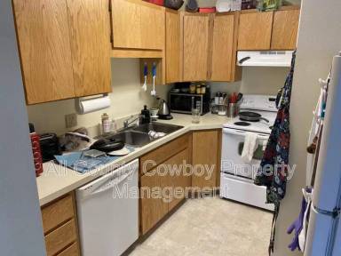 Main picture of 1657 N 5th St