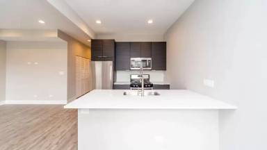 Main picture of 1334 N Wicker Park Ave