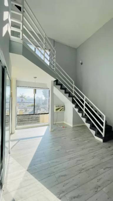 Main picture of 7044 Hawthorn Ave