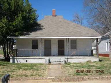 Main picture of 801 Greenville St