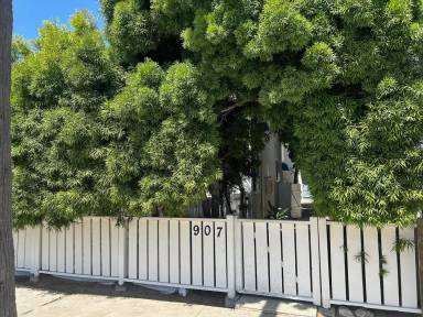 Main picture of 907 S Catalina Ave