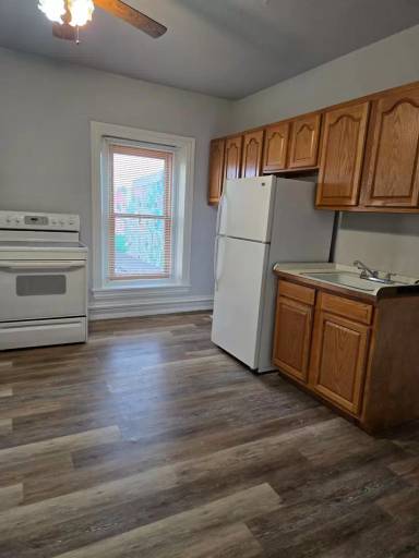 Main picture of 1038 W Hamilton St