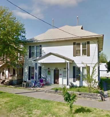 Main picture of 615 S Main St