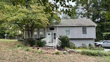 Main picture of 521 Hollow Ct