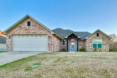 Main picture of 116 Hay Meadow Dr