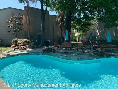 Main picture of 1100 Augusta Dr