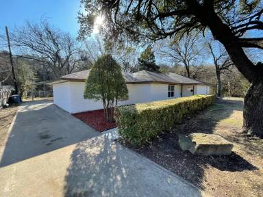 Main picture of 3818 S Hampton Rd