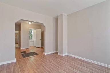 Main picture of 16 S Lee St