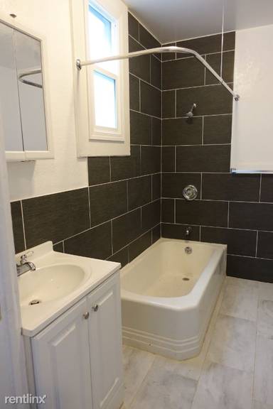 Main picture of 528 Divisadero St