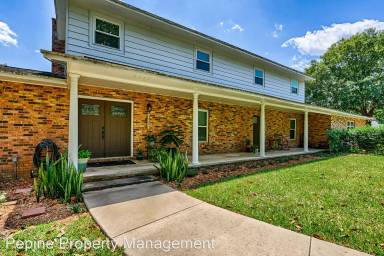 Main picture of 3021 SW 70th Ln