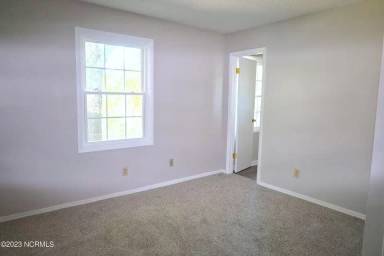 Main picture of 108 King George Ct