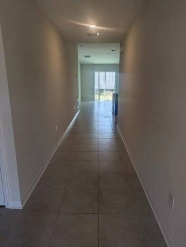 Main picture of 339 Estates Ct