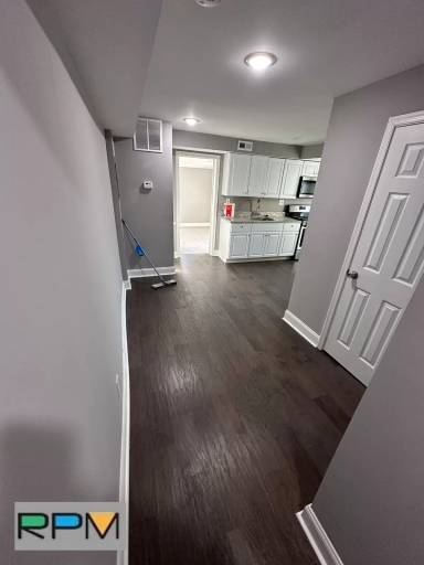 Main picture of 449 S Augusta Ave