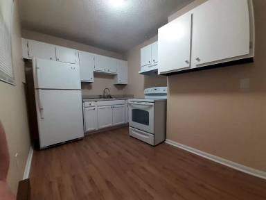 Main picture of 4920 Algonquin Trl