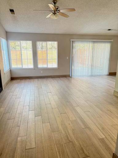 Main picture of 1818 E Four Creeks Ave