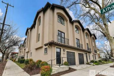 Main picture of 3042 I St