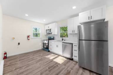 Main picture of 9 Beacon Ter