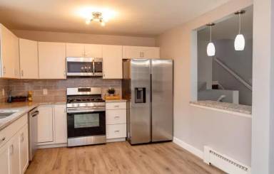 Main picture of 1500 Parkway Dr