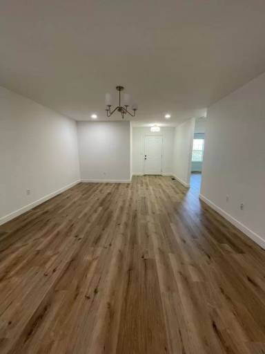 Main picture of 1352 W Kirkwood St