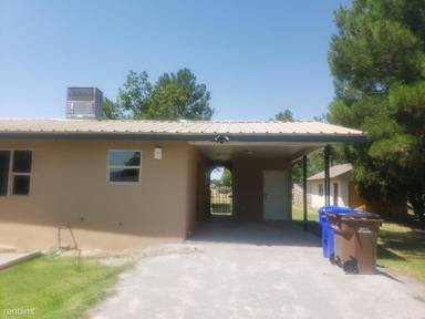 Main picture of 331 Calle Florista