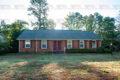 Main picture of 5106 Peppercorn St