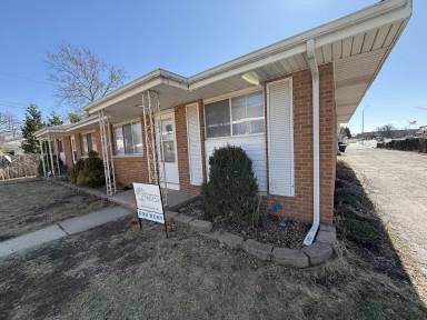 Main picture of 3814 N Sheridan Rd