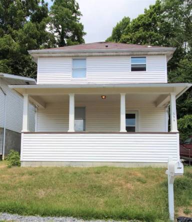 Main picture of 164 Hodges St